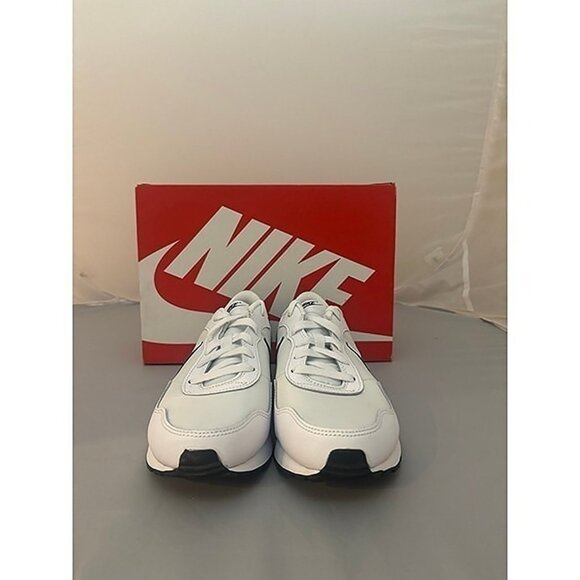 Nike MD valiant white black running shoes womens shoes size 8.5 CN8558 100 - Picture 2 of 5